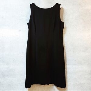 Tahari Arthur S. Levine Elegant Black Sleeveless Dress Size 14 Sheath Design